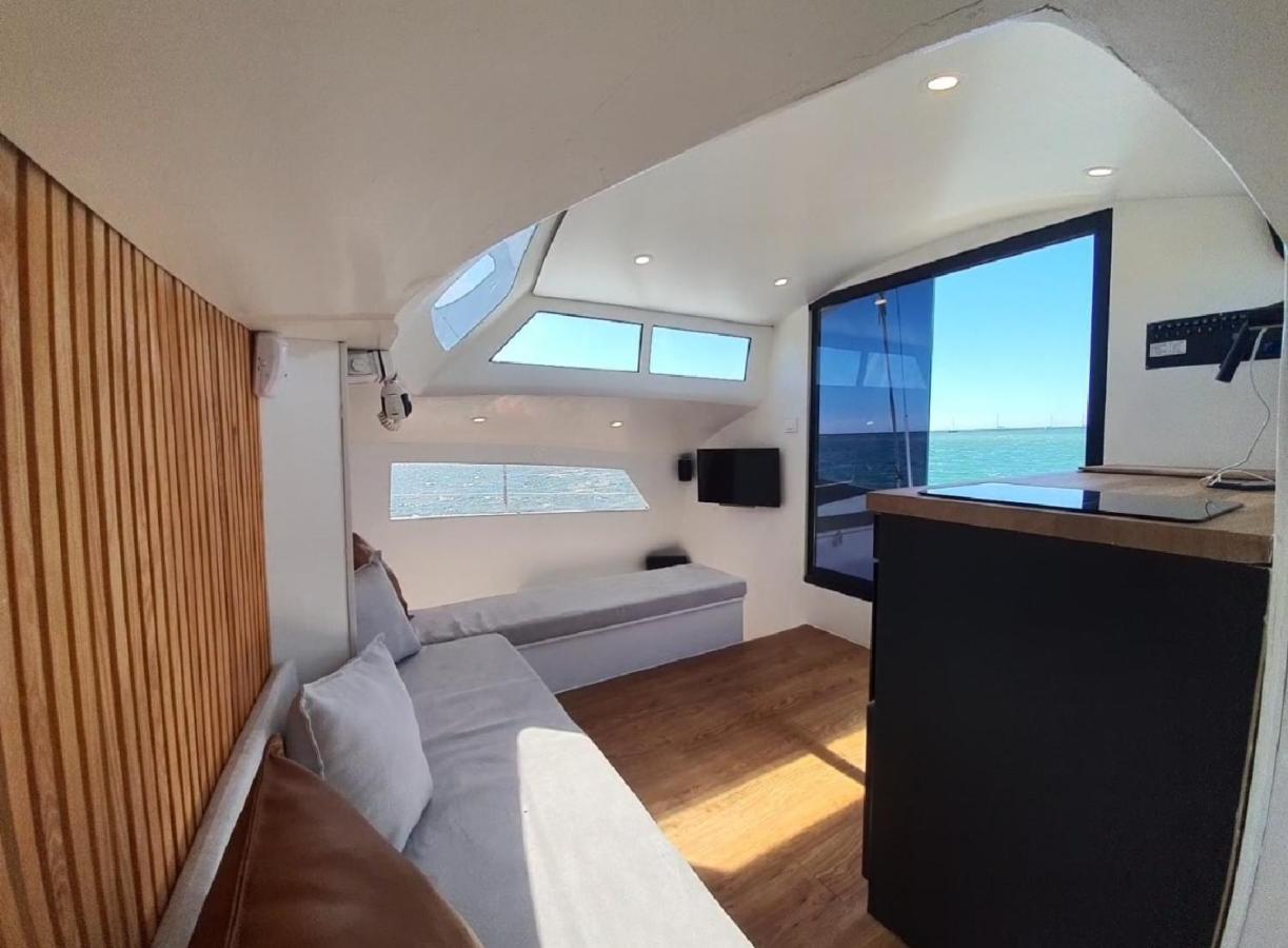 Готель Barco Casa Catamara Sleepandboat Фару Екстер'єр фото