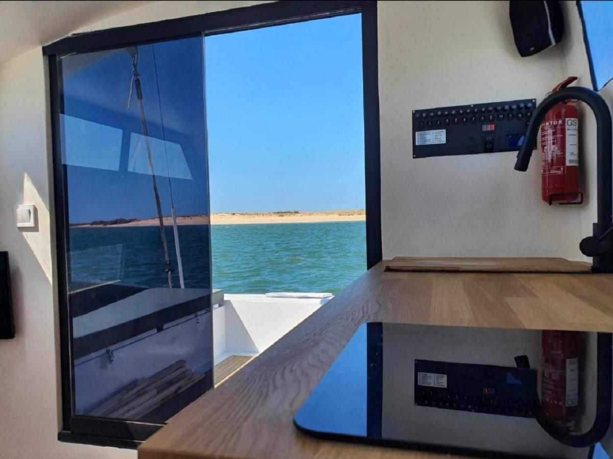 Готель Barco Casa Catamara Sleepandboat Фару Екстер'єр фото