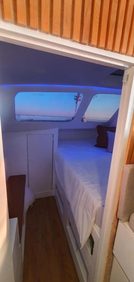Готель Barco Casa Catamara Sleepandboat Фару Екстер'єр фото