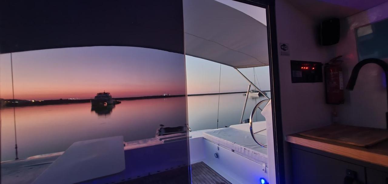 Готель Barco Casa Catamara Sleepandboat Фару Екстер'єр фото