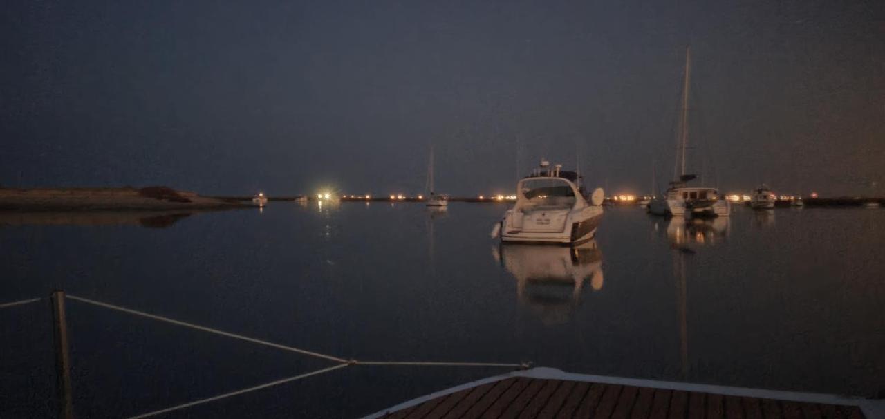 Готель Barco Casa Catamara Sleepandboat Фару Екстер'єр фото