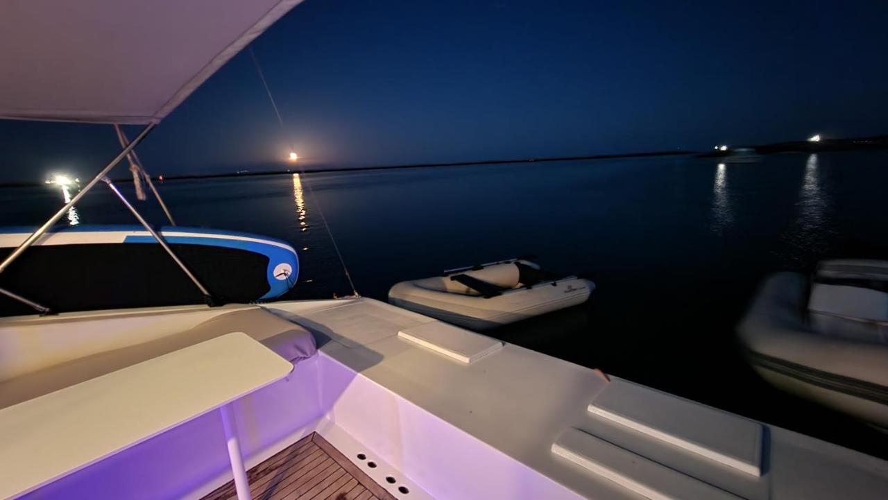 Готель Barco Casa Catamara Sleepandboat Фару Екстер'єр фото
