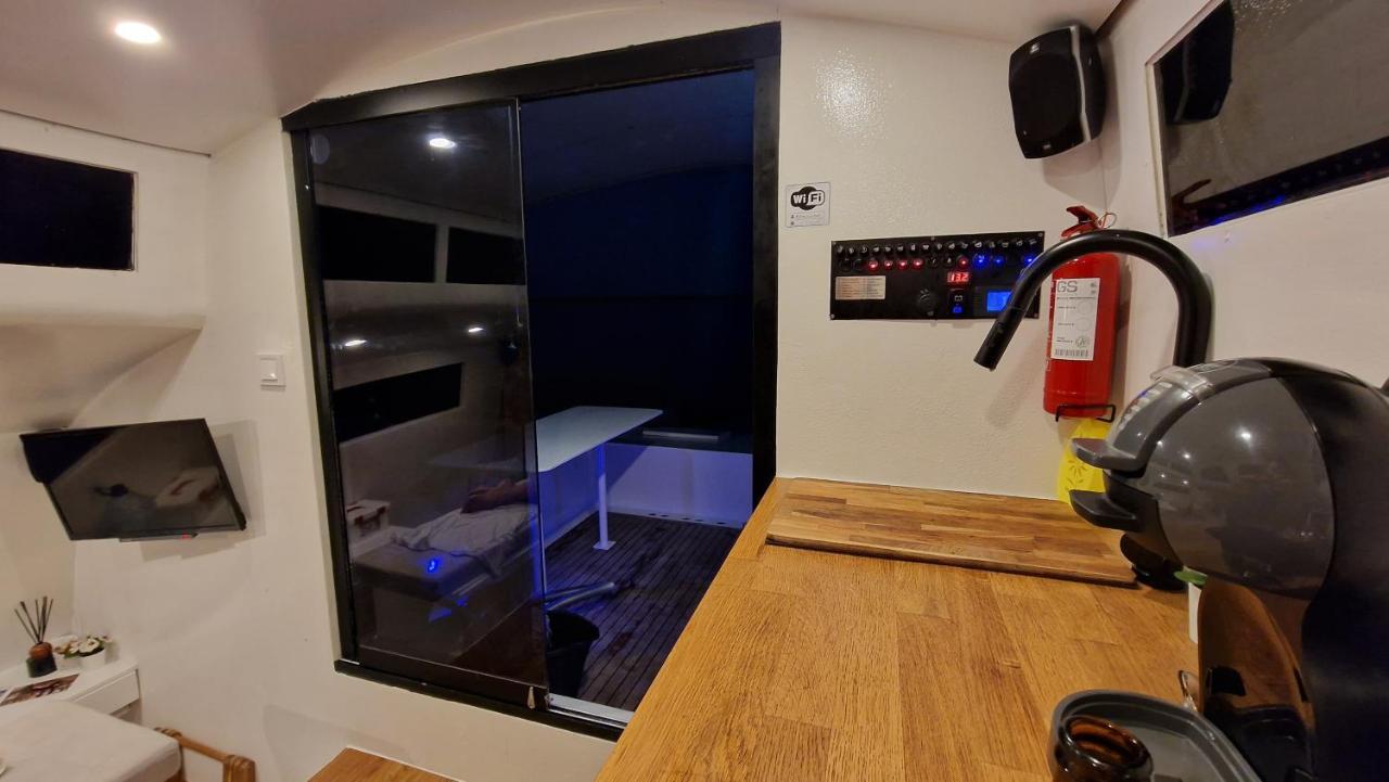 Готель Barco Casa Catamara Sleepandboat Фару Екстер'єр фото
