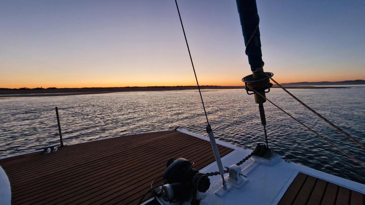 Готель Barco Casa Catamara Sleepandboat Фару Екстер'єр фото