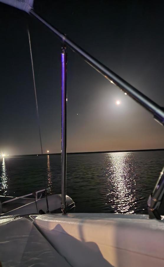 Готель Barco Casa Catamara Sleepandboat Фару Екстер'єр фото