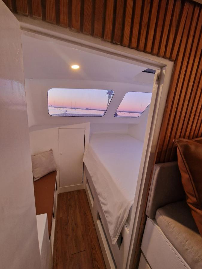 Готель Barco Casa Catamara Sleepandboat Фару Екстер'єр фото